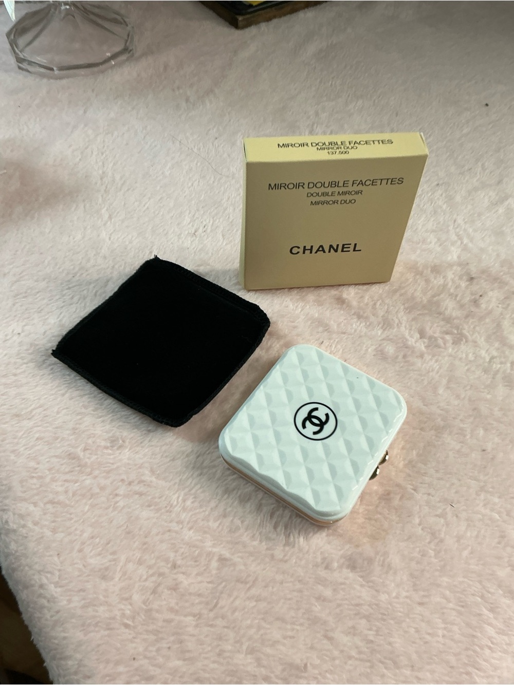 Chanel Beauty White Quilted Double-Sided Mirror Box Pouch Not a GWP